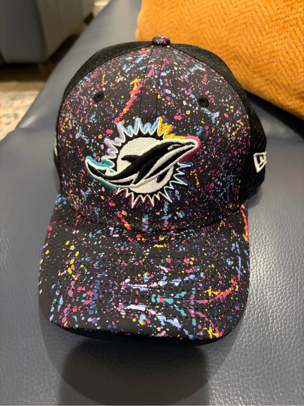 New Era Miami Dolphins 2025 9seventy Crucial Catch Intercept Cancer Snap Hat